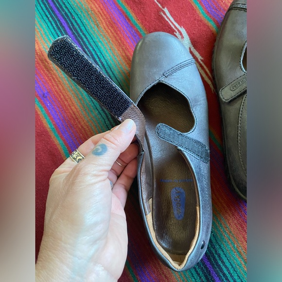 Wolky Leather Maryjane Shoes. Velcro closure. Size 7 US. Charcoal. Like new! - Picture 8 of 12